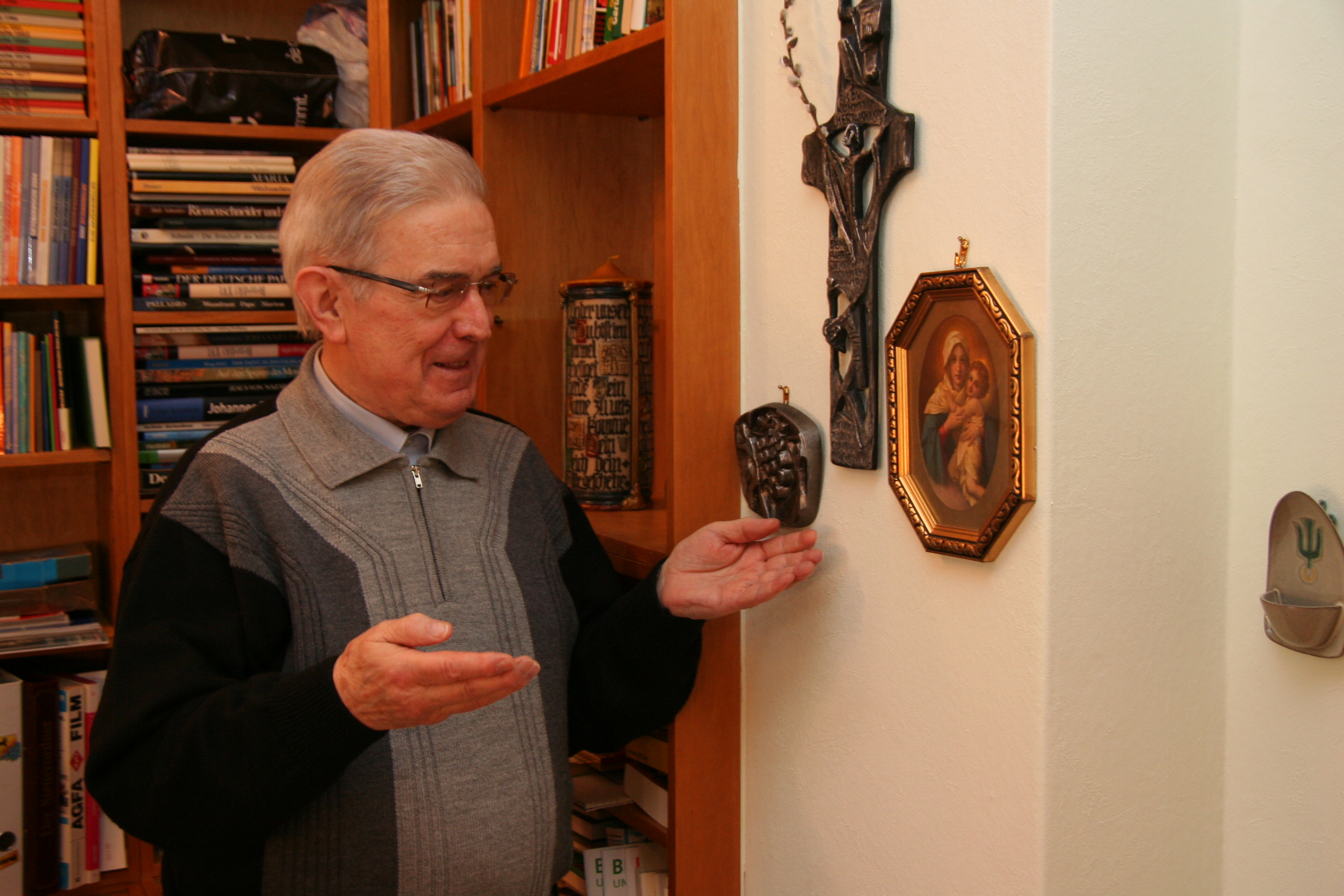 Monsignore Walter Holzheimer